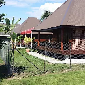 raiatea-airport-bungalow.frenchpolynesia-hotels.com/