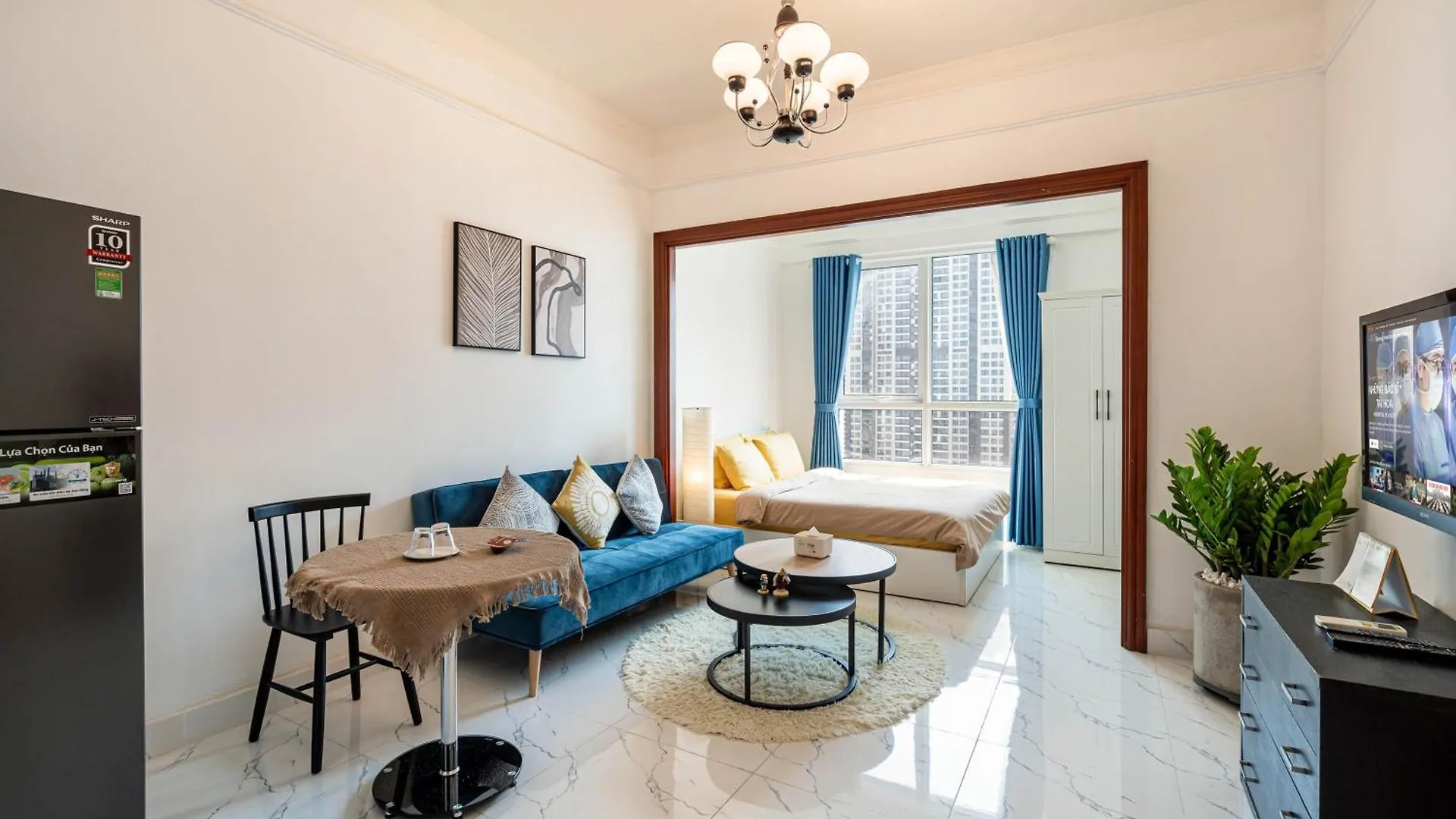 The Manor 2 Luxury Apartment Free Roof Top Pool Ho Chi Minh City 0*,  Vietnam