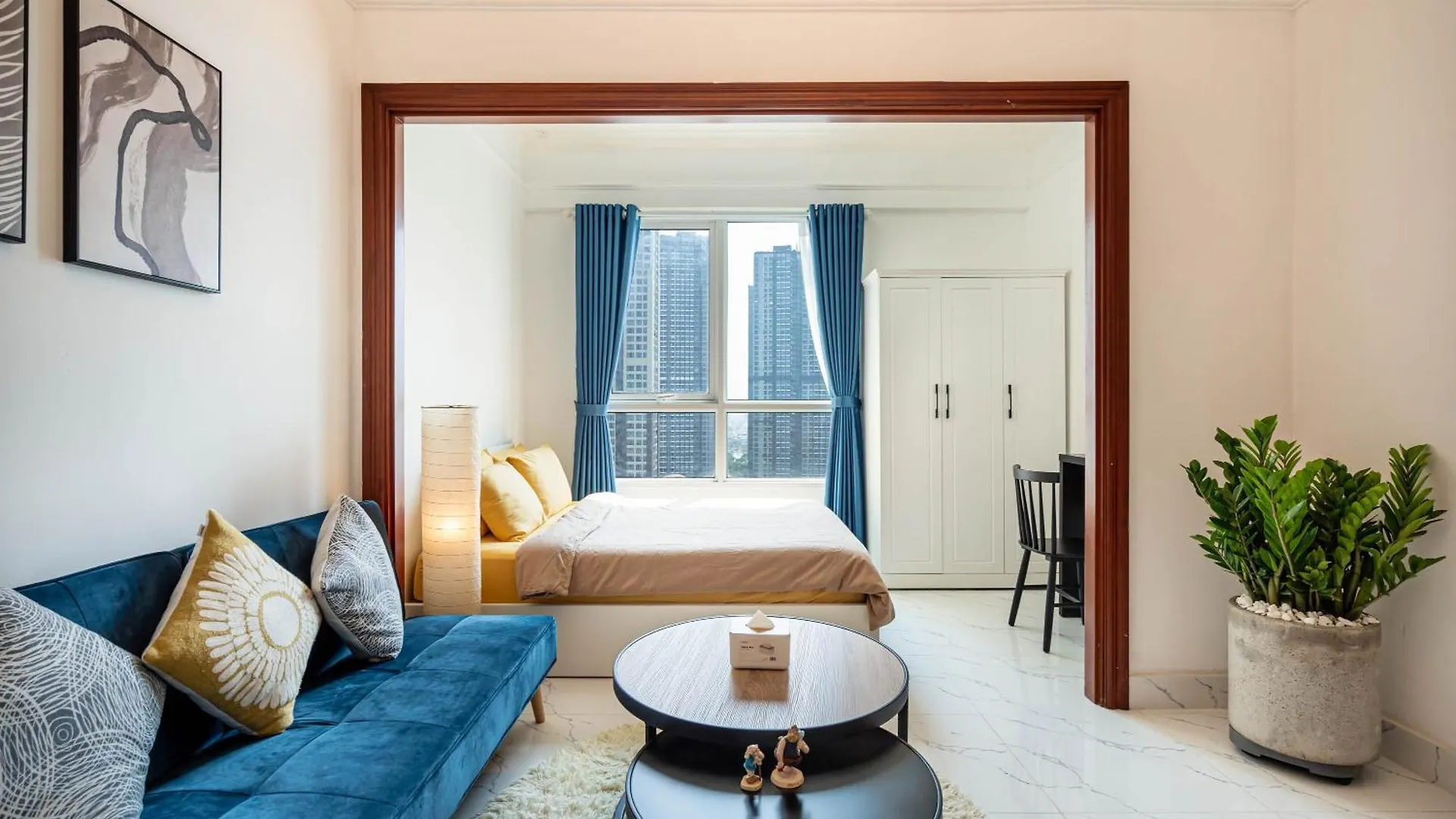 The Manor 2 Luxury Apartment Free Roof Top Pool Ho Chi Minh City Vietnam