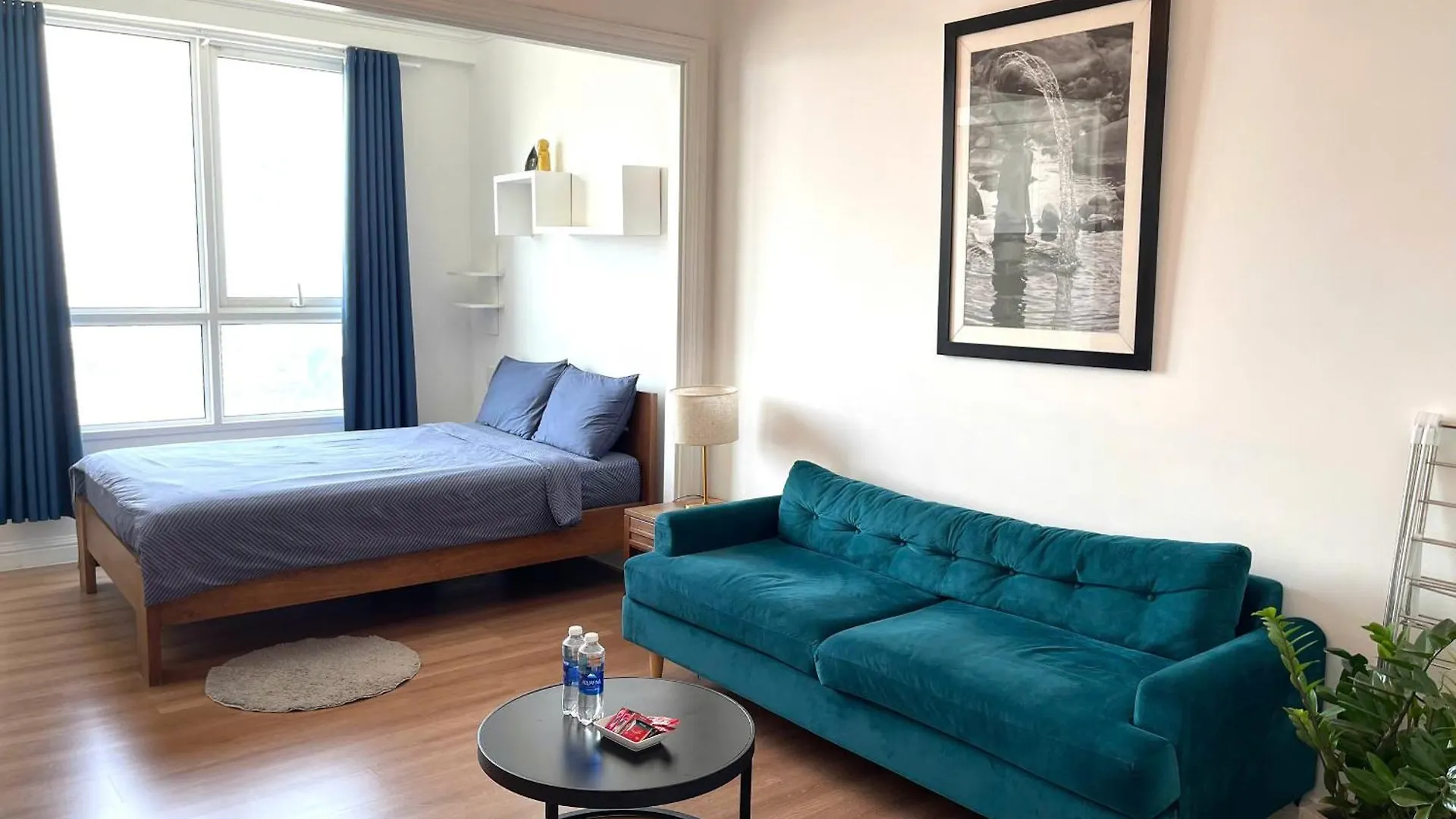 The Manor 2 Luxury Apartment Free Roof Top Pool Ho Chi Minh City Vietnam