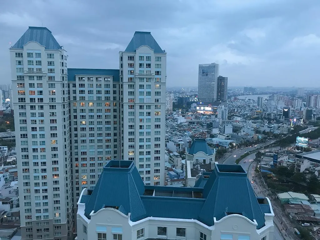 The Manor 2 Luxury Apartment Free Roof Top Pool Ho Chi Minh City Vietnam